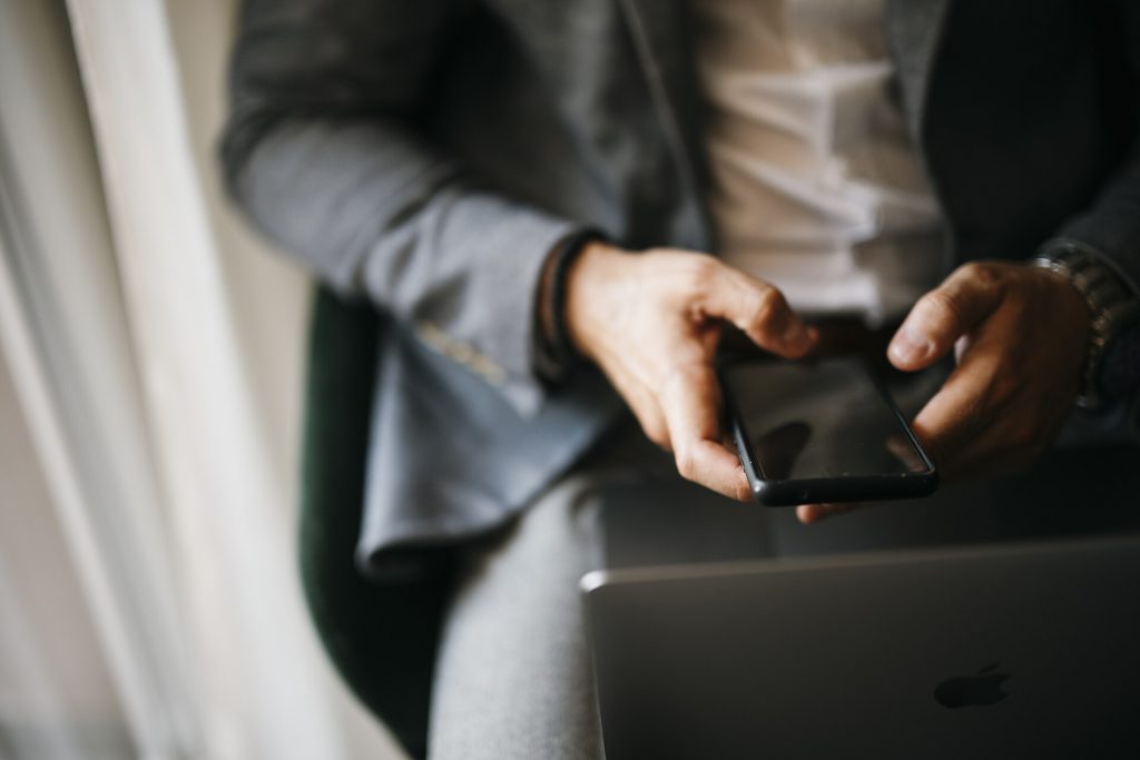 Mobile Slots and Notifications: How a Phone Shapes the Gaming Experience Mobile Slots and Notifications: How a Phone Shapes the Gaming Experience